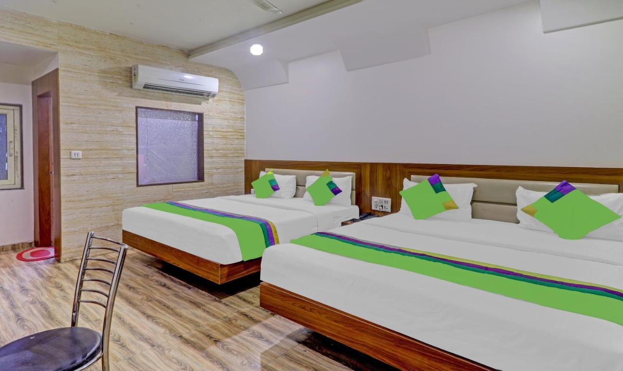 Treebo Taj Dream Hotel Agra  Bagian luar foto