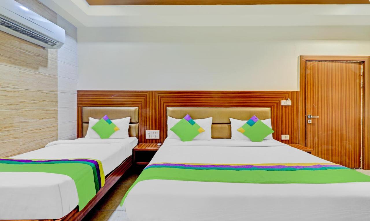 Treebo Taj Dream Hotel Agra  Bagian luar foto